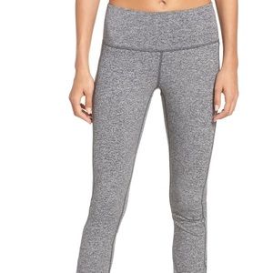 Zella ‘Plank’ Straight Leg Yoga Pants. Grey Medium